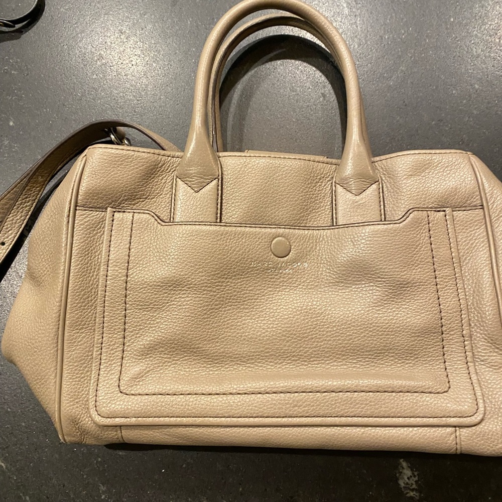 Greige Marc Jacob’s satchel